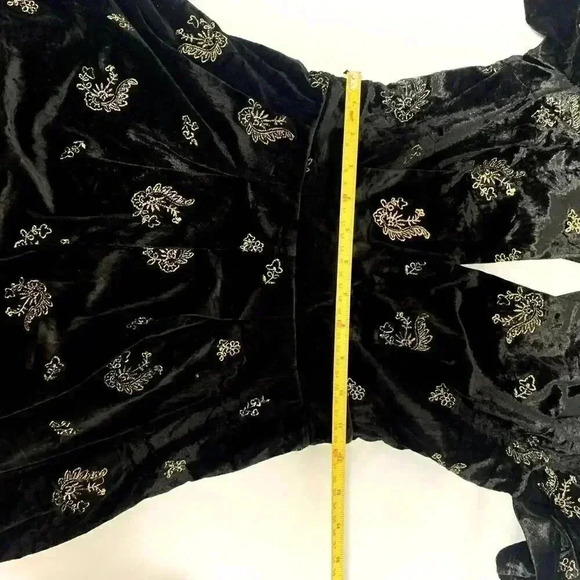 Genevieve Black Velvet Embroidered Romper Lost + Wander size XS - Picture 10 of 12